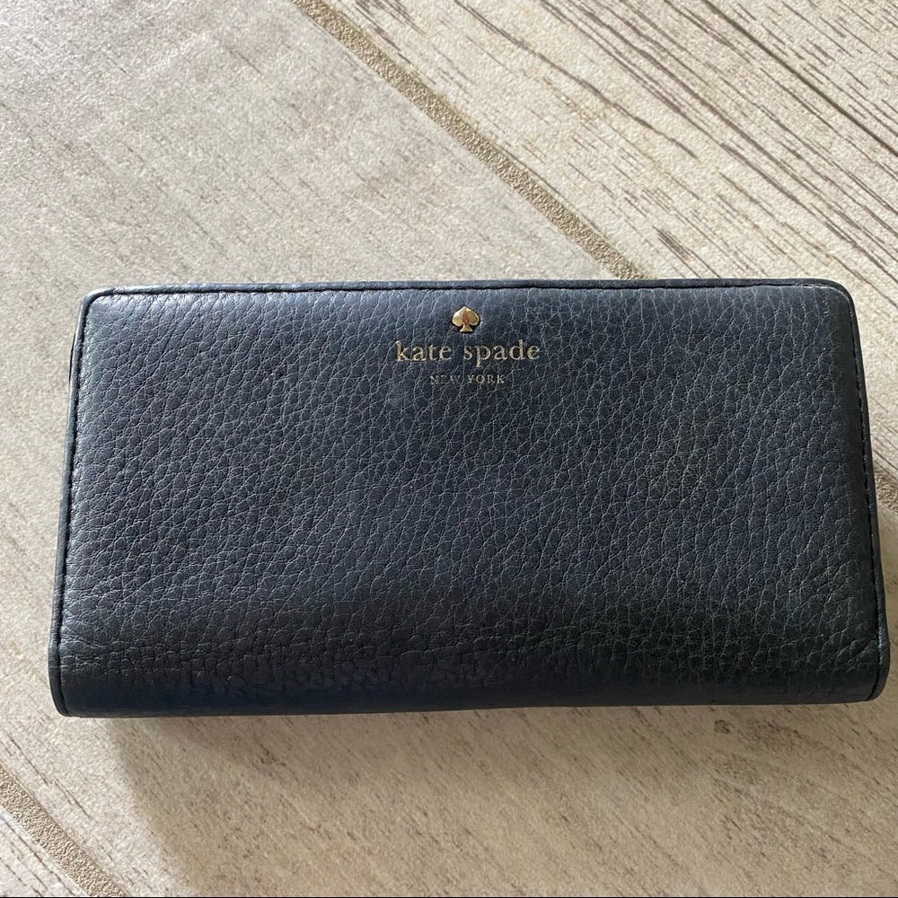Kate Spade Pebbled Wallet